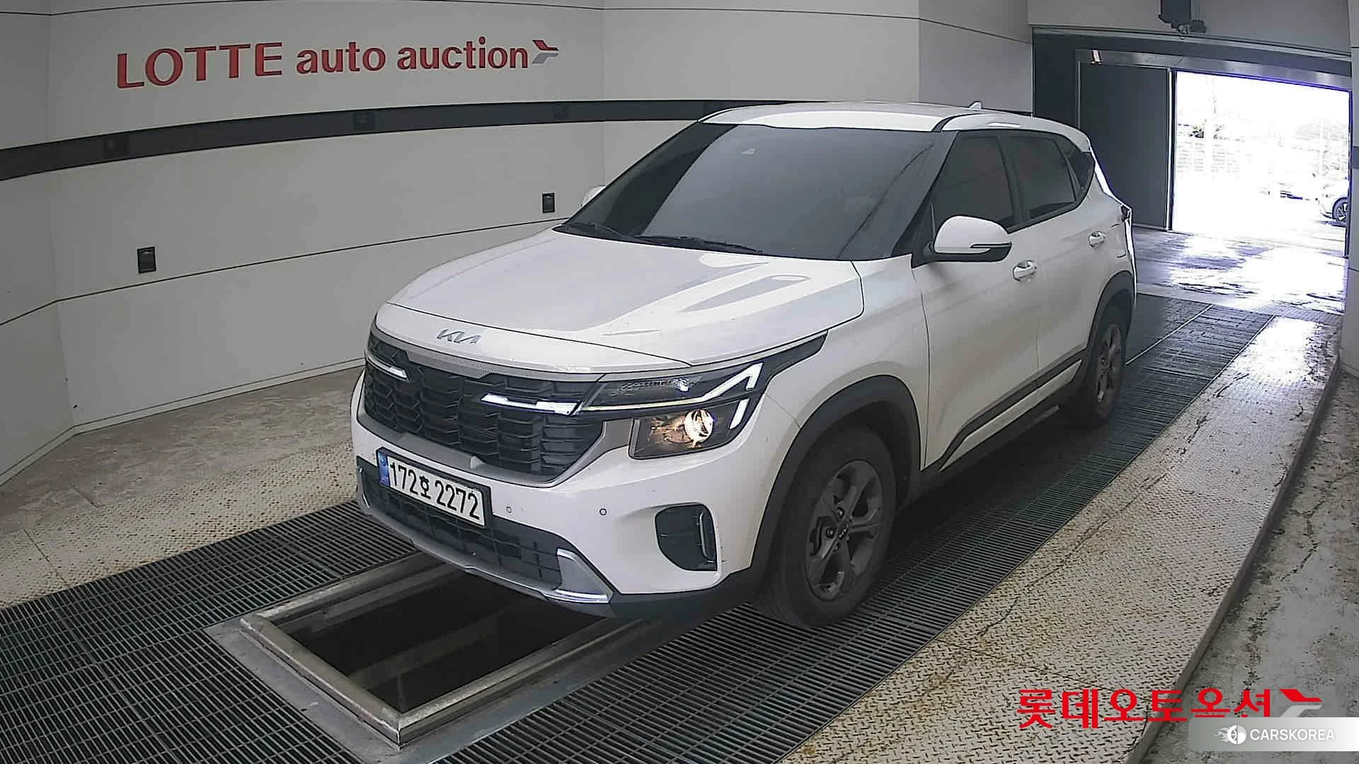 Kia Seltos 2023 Snow White Pearl (optional) из Кореи, фото 5