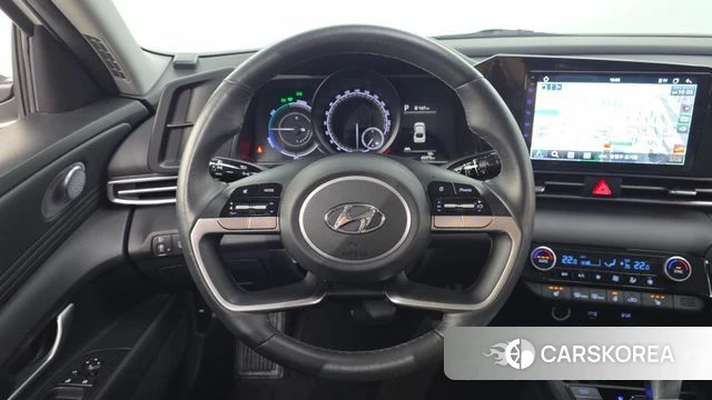 Hyundai Avante Hybrid (CN7) 2023 Белый из Кореи, фото 5