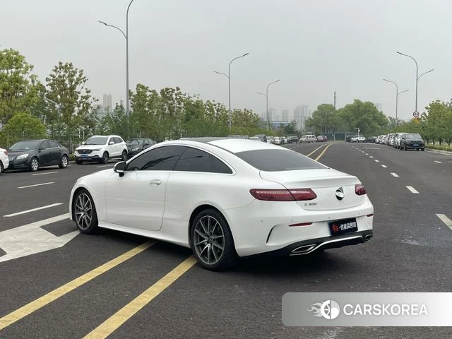 Mercedes-Benz E-Class 2021 Белый из Китая, фото 5