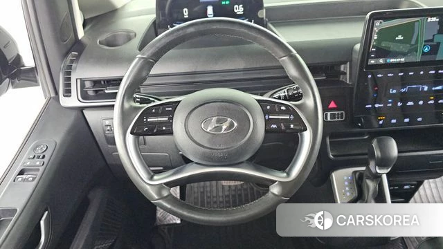 Hyundai Staria 2023 Серебристо-серый из Кореи, фото 5