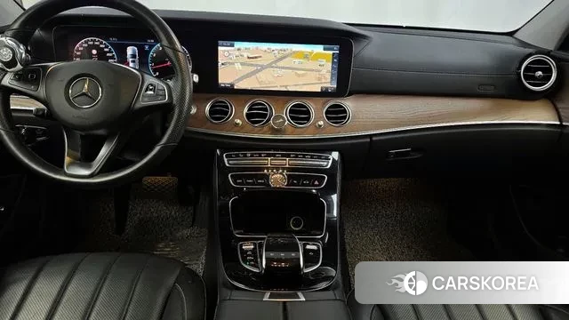 Mercedes-Benz E-Class W213 2018 Черный из Кореи, фото 5