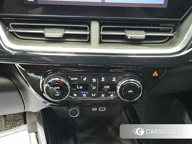 Chevrolet (GM Daewoo) Trax Crossover 2023 Белый из Кореи, фото 5