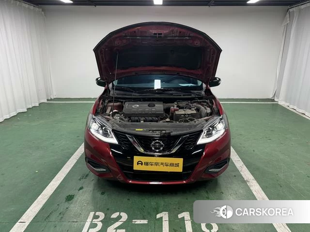 Nissan Tiida 2023 Красный из Китая, фото 5