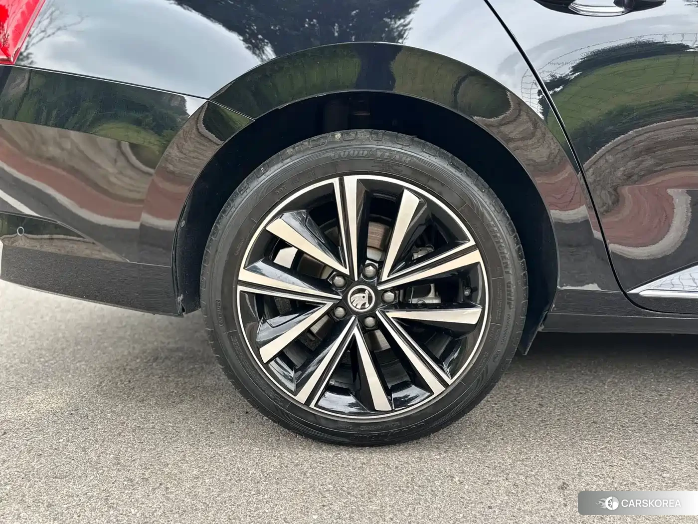 Skoda Superb 2023 Черный из Китая, фото 5