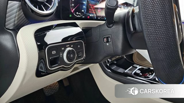Mercedes-Benz A-Class W177 2024 Белый из Кореи, фото 5