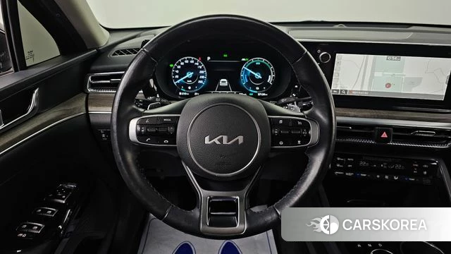 Kia K5 Hybrid 3rd Generation 2022 Черный из Кореи, фото 5