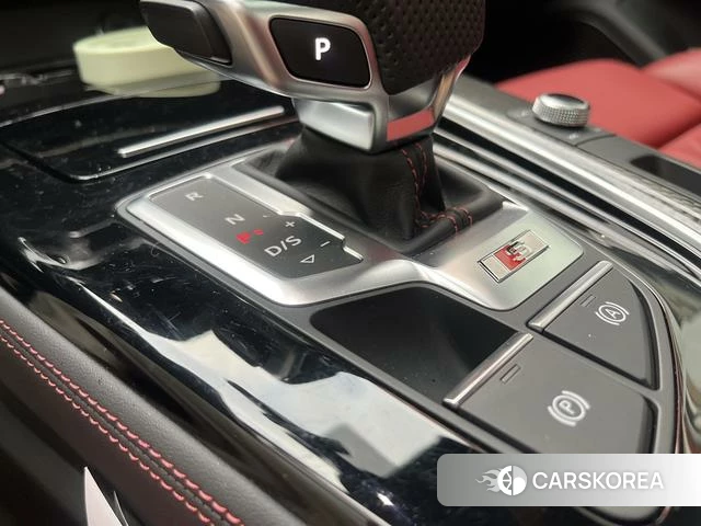 Audi S4 2023 Темно-серый из Китая, фото 5