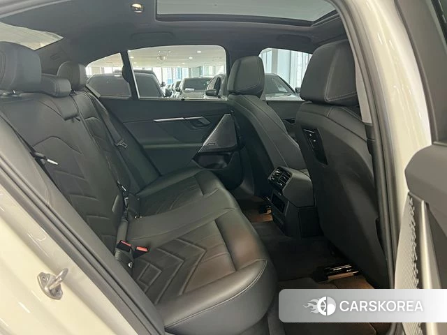 BMW i5 (G60) 2024 Белый из Кореи, фото 5