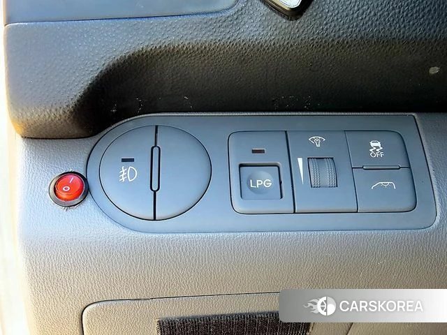 Hyundai The New Grand Starex 2021 Желтый из Кореи, фото 5