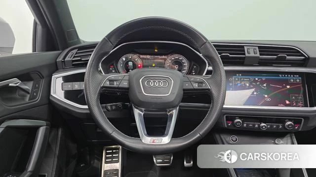 Audi Q3 (F3) 2022 Белый из Кореи, фото 5