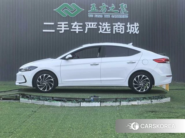 Hyundai Elantra 2020 Белый из Китая, фото 5
