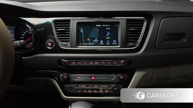 Kia The New Carnival 2018 Белый из Кореи, фото 5