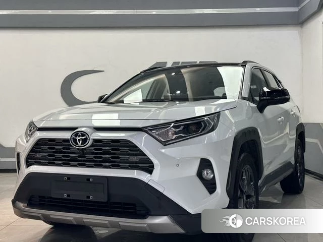 Toyota RAV4 2023 Белый из Китая, фото 5