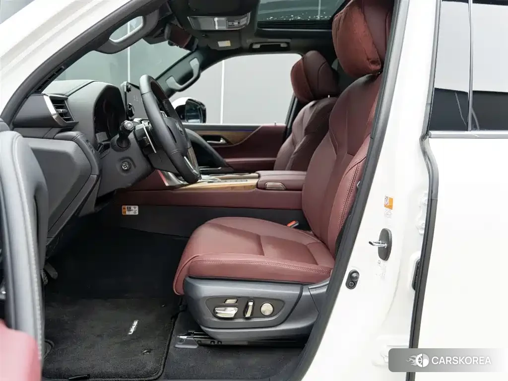 Lexus LX 2026 Белый из Китая, фото 6