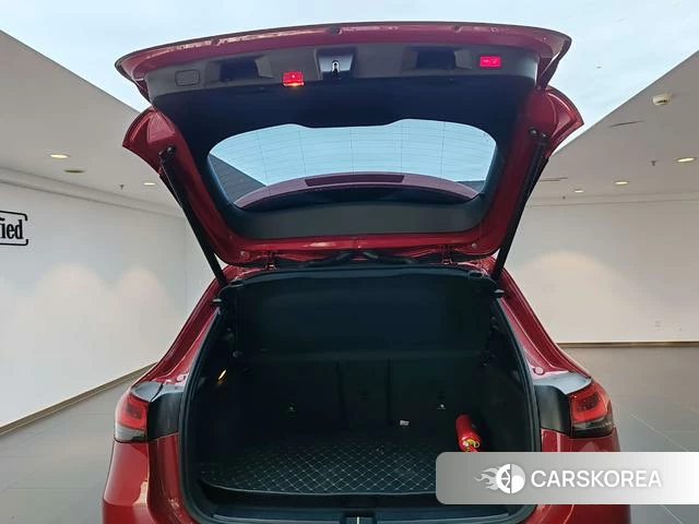 Mercedes-Benz GLA 2022 Красный из Китая, фото 5