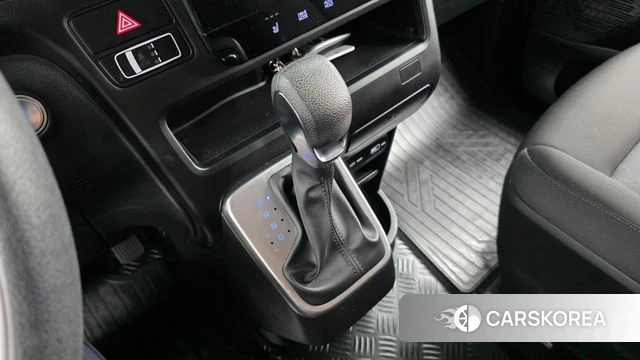 Hyundai Staria 2022 Черный из Кореи, фото 5