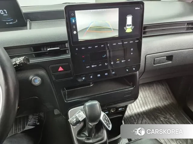 Hyundai Staria 2023 Серебристо-серый из Кореи, фото 5