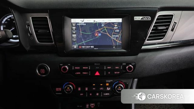 Kia Niro 2019 Белый из Кореи, фото 5