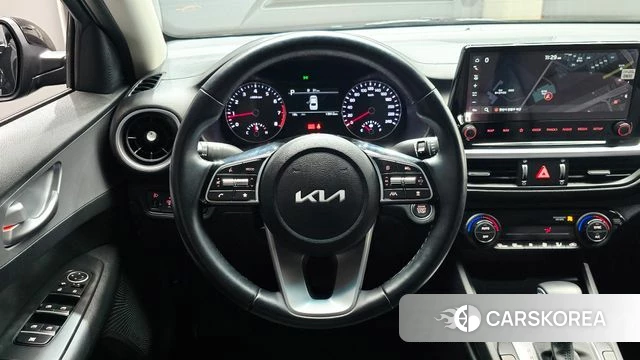 Kia The New K3 2nd generation 2022 Черный из Кореи, фото 5