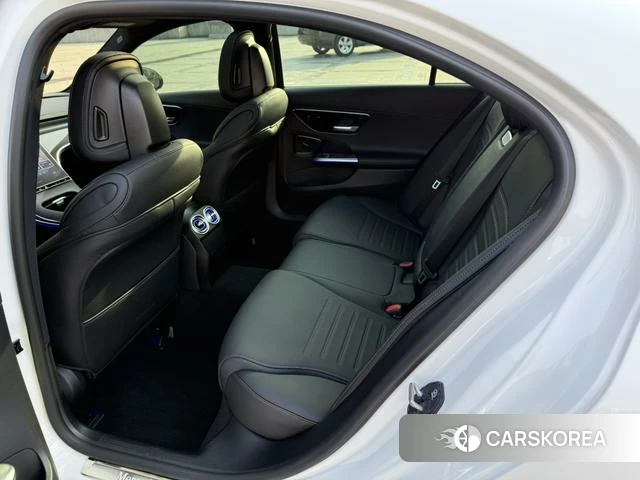 Mercedes-Benz C-class 2025 Белый из Китая, фото 5