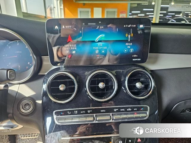 Mercedes-Benz GLC-Class X253 2021 Белый из Кореи, фото 5