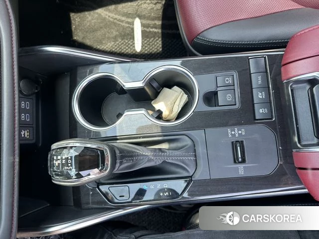 Toyota Crown 2021 Черный из Китая, фото 5