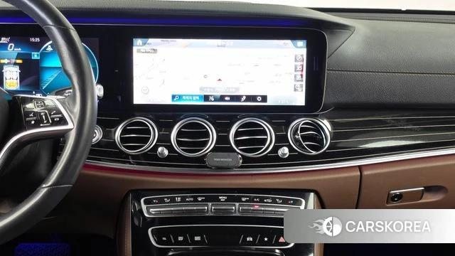 Mercedes-Benz E-Class W213 2021 Белый из Кореи, фото 5