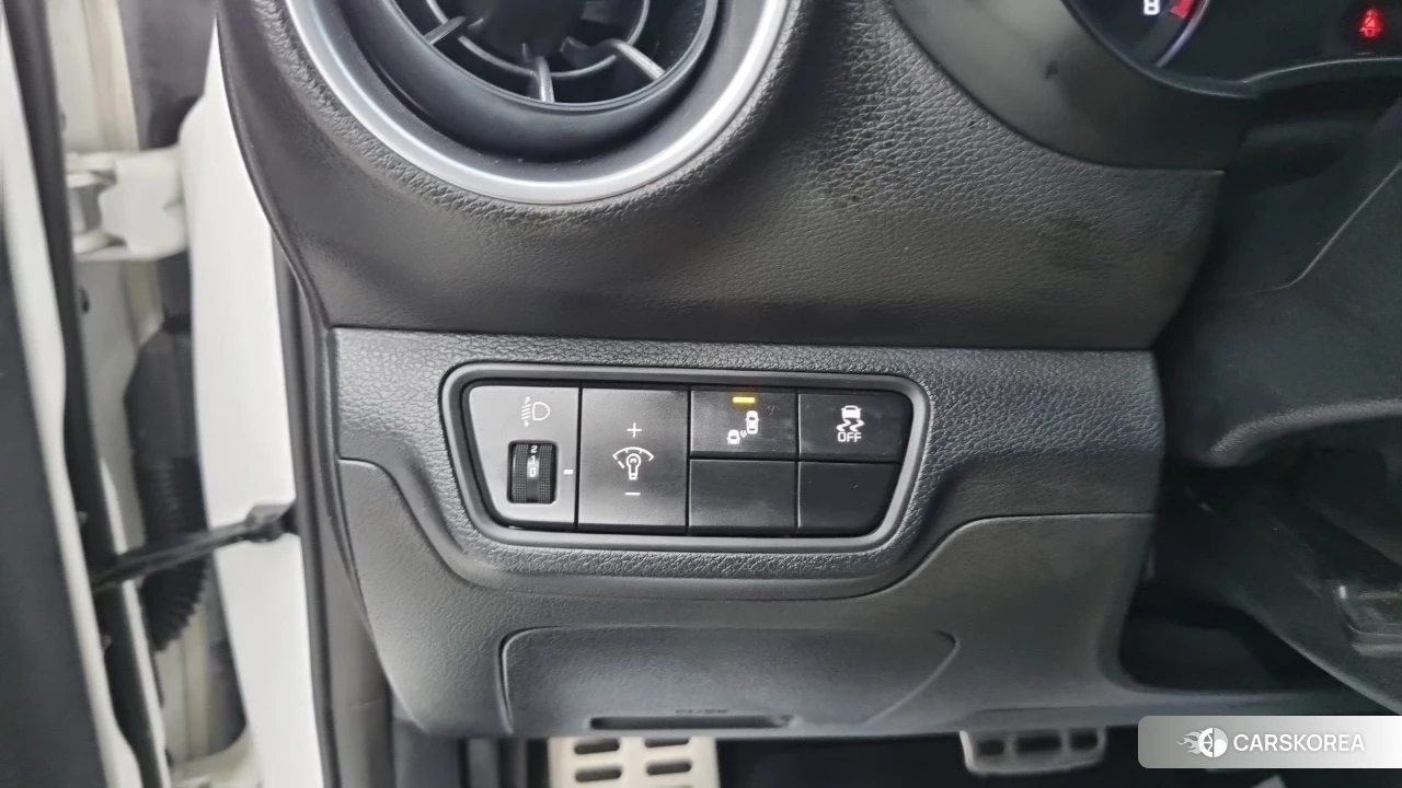Kia The New K3 2nd generation 2022 Белый из Кореи, фото 5