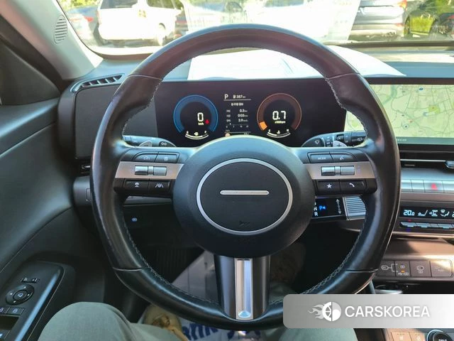 Hyundai Kona (SX2) 2023 Белый из Кореи, фото 5