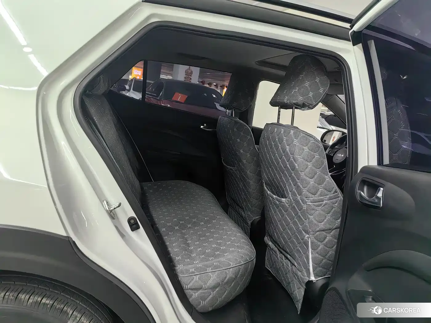 Kia KX1 2023 Белый из Китая, фото 5