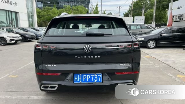 Volkswagen Tavendor 2023 Черный из Китая, фото 5