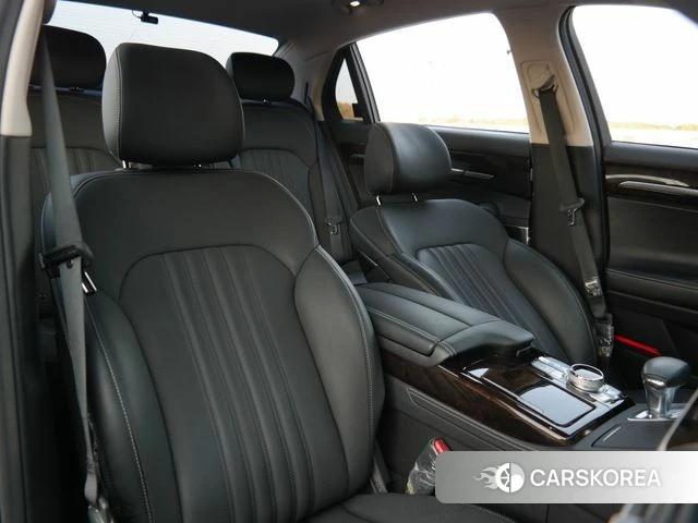 Genesis G90 2018 Черный из Кореи, фото 5