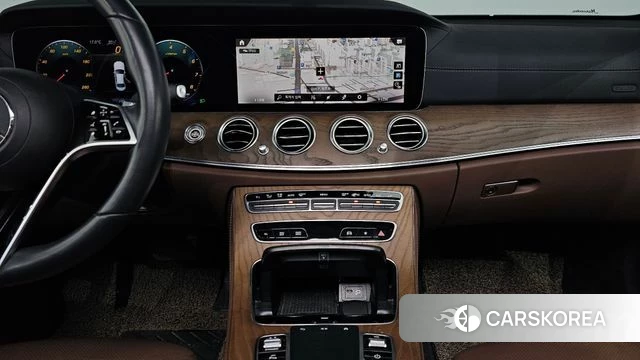 Mercedes-Benz E-Class W213 2021 Серый из Кореи, фото 5
