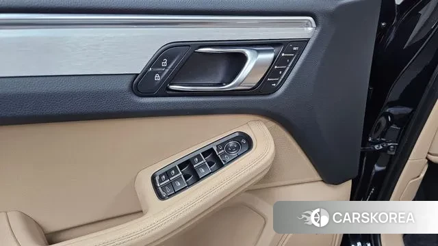 Porsche Macan 2022 Черный из Кореи, фото 5