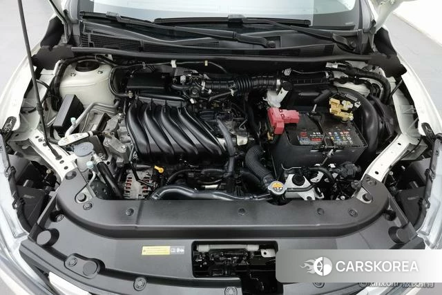 Nissan Sylphy 2024 Белый из Китая, фото 5