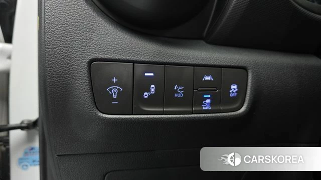 Hyundai Kona Electric 2018 Белый из Кореи, фото 5