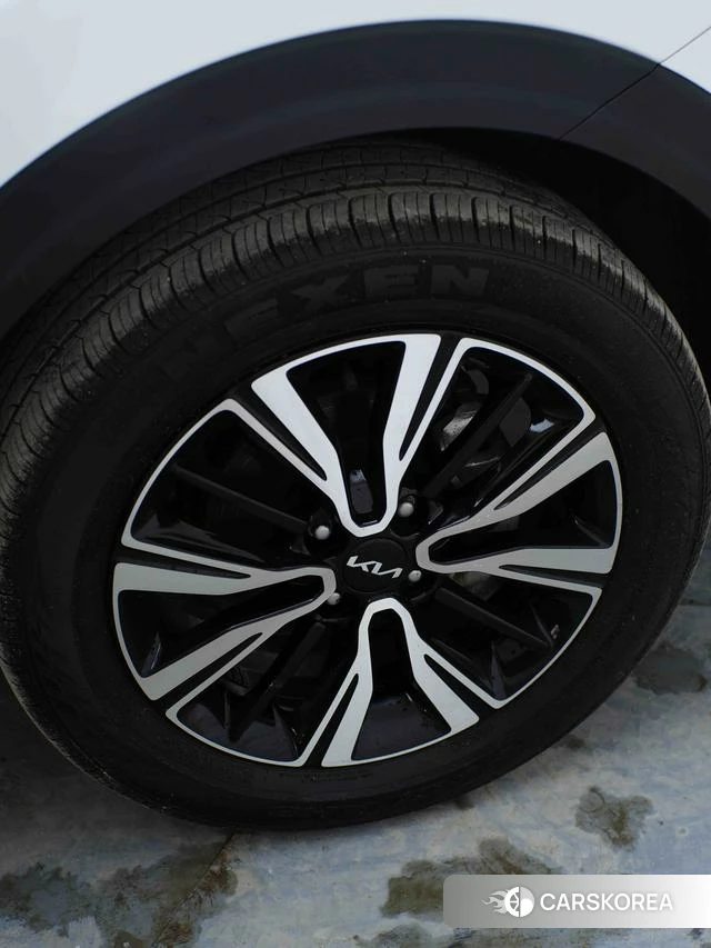 Kia KX1 2021 Белый из Китая, фото 5