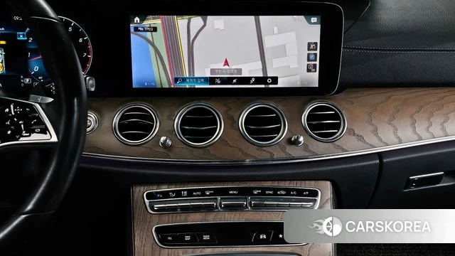 Mercedes-Benz E-Class W213 2020 Белый из Кореи, фото 5