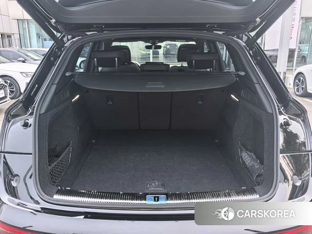 Audi Q5L 2024 Черный из Китая, фото 5