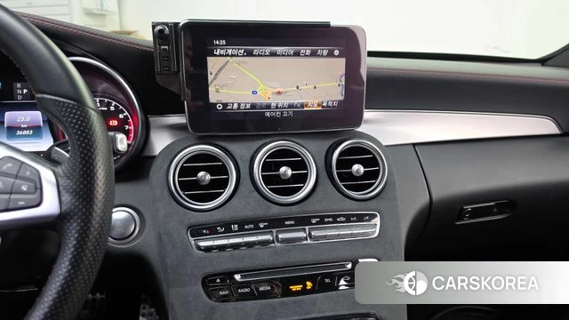 Mercedes-Benz C-Class W205 2018 Черный из Кореи, фото 5
