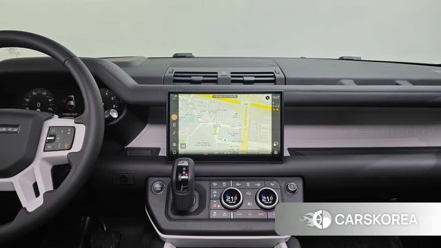 Land Rover Defender (L663) 2025 Черный из Кореи, фото 5