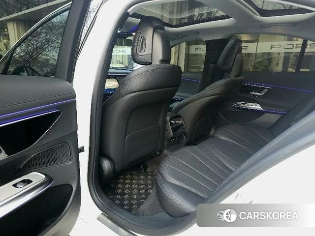 Mercedes-Benz E-Class 2026 Белый из Китая, фото 5
