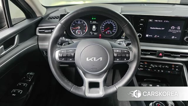Kia K5 3rd generation 2022 Серый из Кореи, фото 5