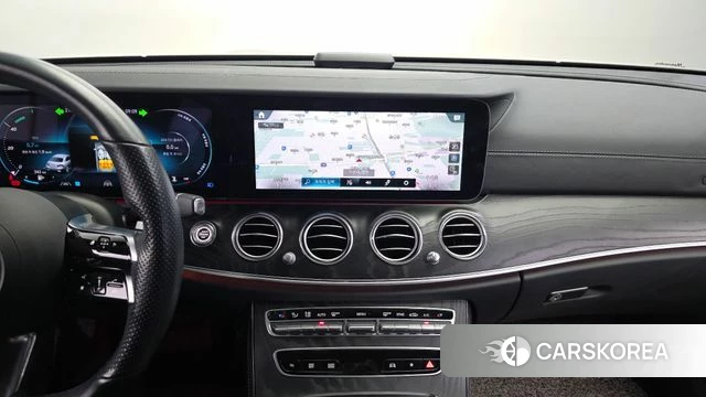 Mercedes-Benz E-Class W213 2021 Серебристо-серый из Кореи, фото 5