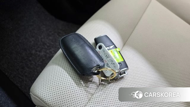 Genesis GV70 2022 Белый из Кореи, фото 5