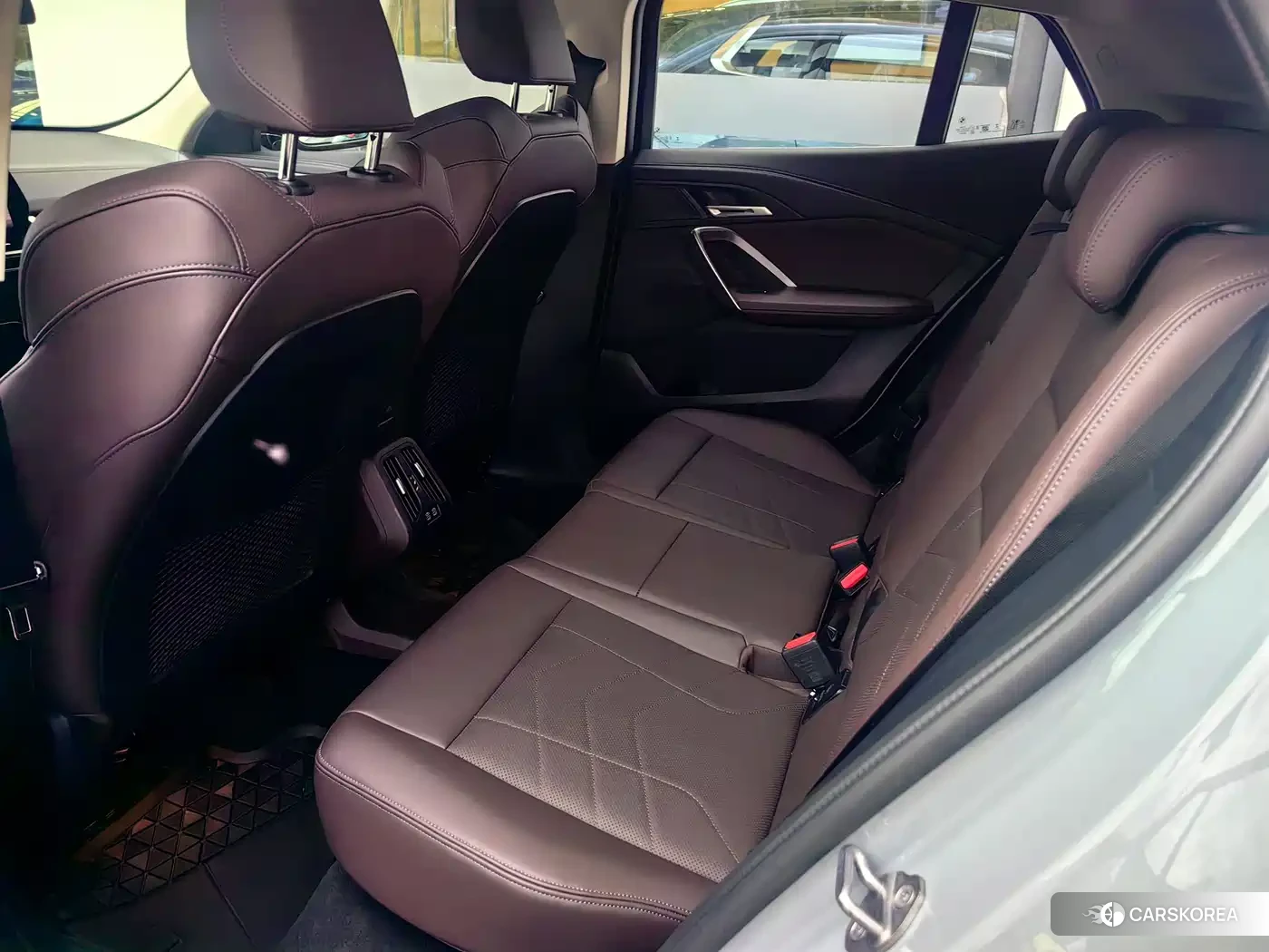 BMW X2 2024 Silver/gray из Китая, фото 5