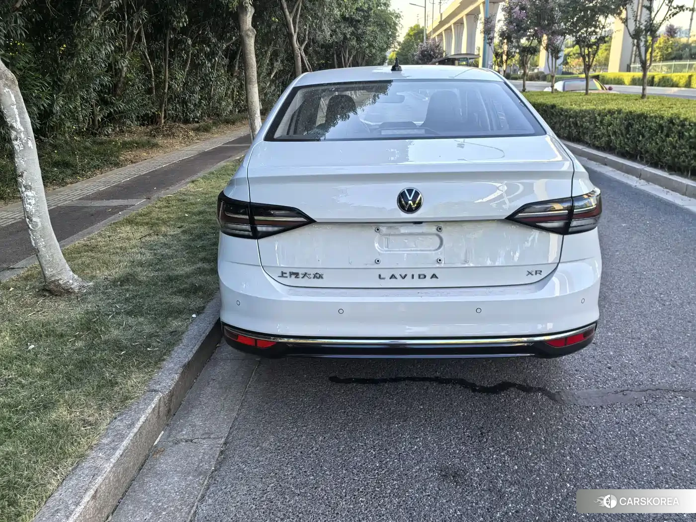 Volkswagen Lavida 2025 Белый из Китая, фото 5