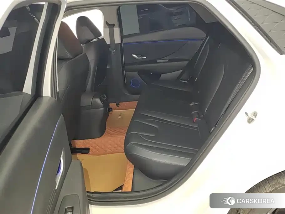 Hyundai Elantra 2026 Белый из Китая, фото 5