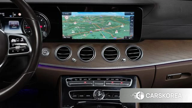 Mercedes-Benz E-Class W213 2019 Белый из Кореи, фото 5