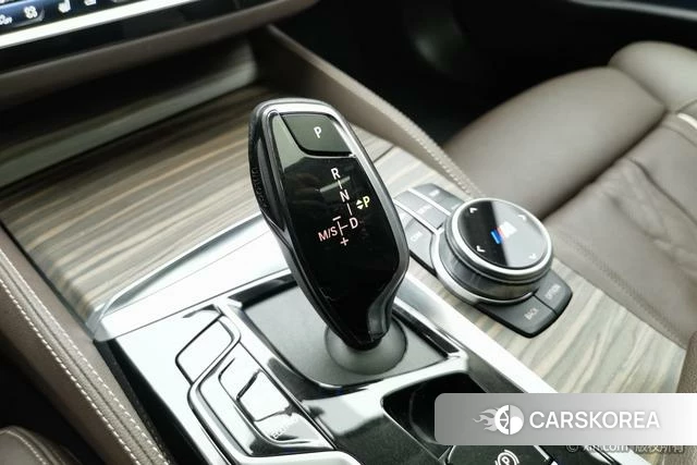BMW 5 series 2022 Белый из Китая, фото 5